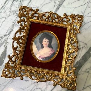 Victorian portrait ornate gold frame lady portrait cameo creations